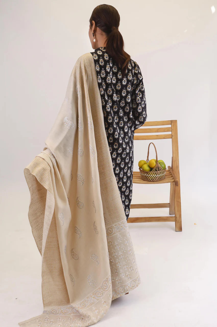 Acrylic Wool – Mumtaz Abdullah